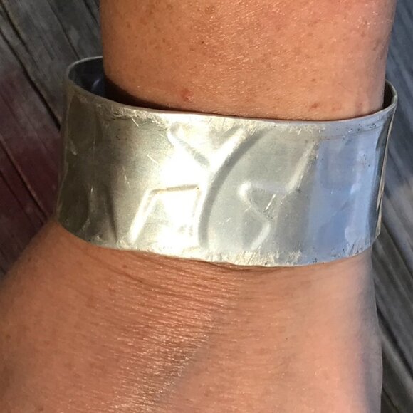Stars Unisex Solid Sterling Silver 925 Cuff Bracelet Embossed Handmade Mens Gift - Picture 9 of 12